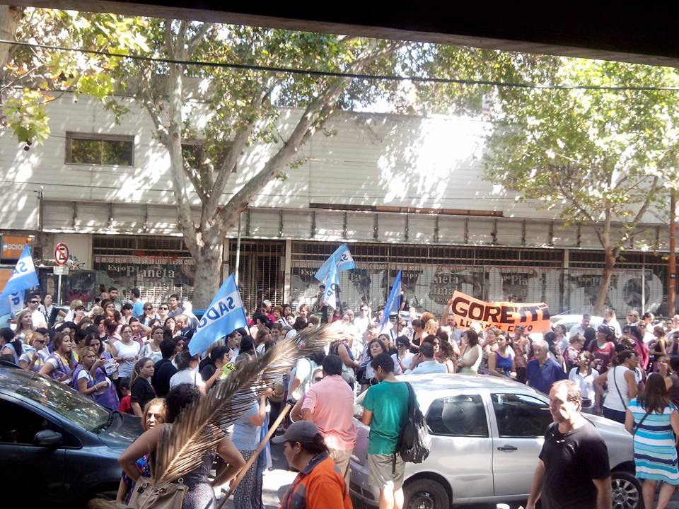 En este momento estás viendo El Sindicato Argentino de Docentes Privados Seccional Mendoza continúa la lucha por el pago del salario de todos y cada uno de los trabajadores Docentes Privados